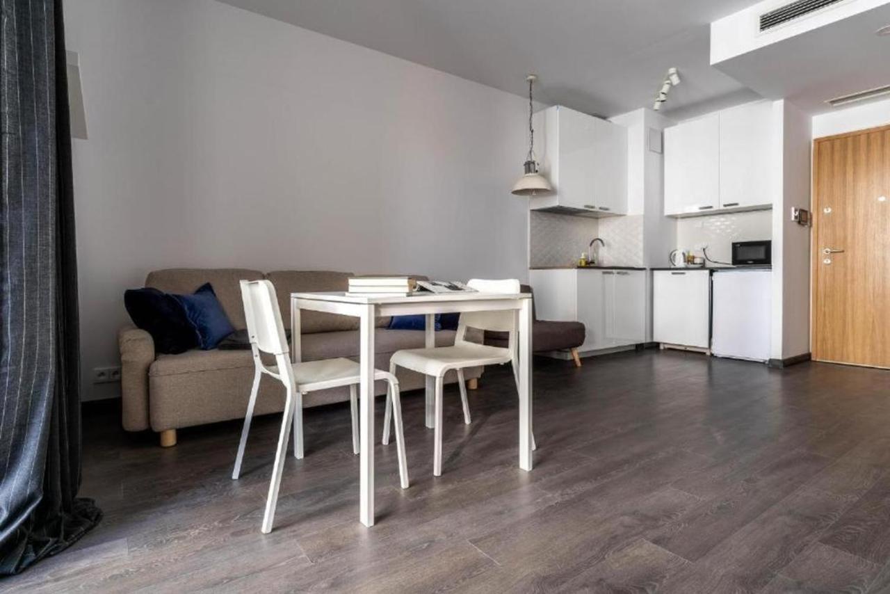Golden Apartments - City Center - Studio Warschau Buitenkant foto