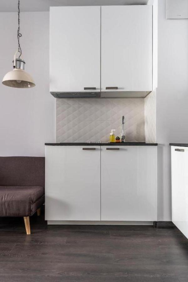 Golden Apartments - City Center - Studio Warschau Buitenkant foto