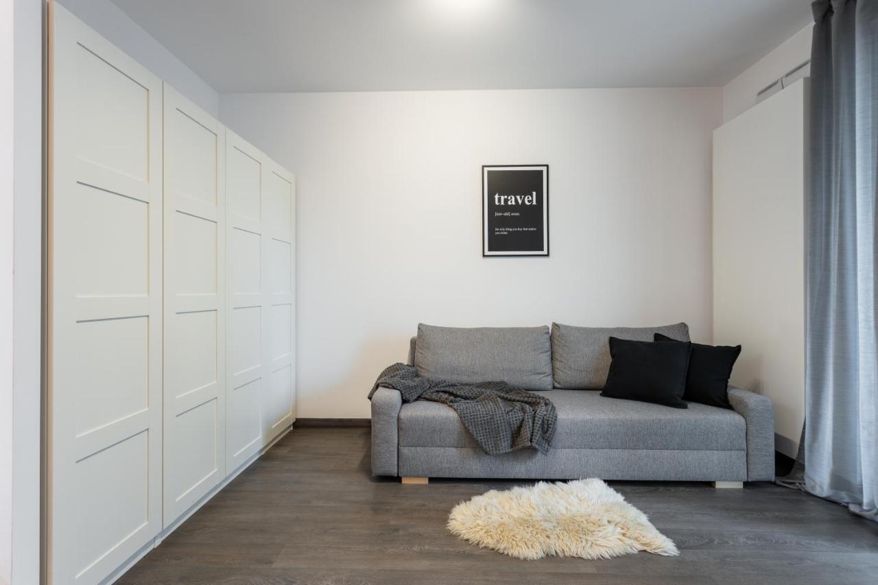 Golden Apartments - City Center - Studio Warschau Buitenkant foto