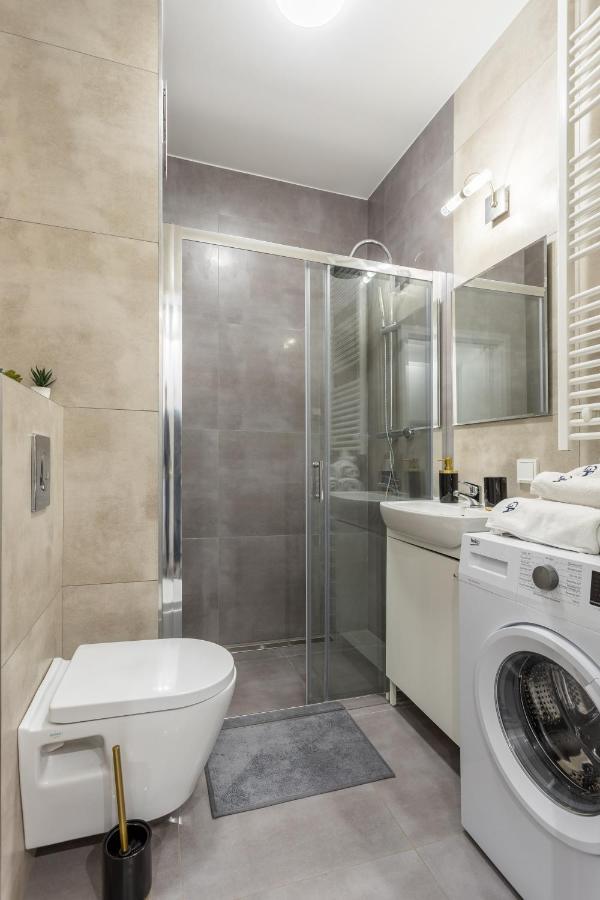 Golden Apartments - City Center - Studio Warschau Buitenkant foto
