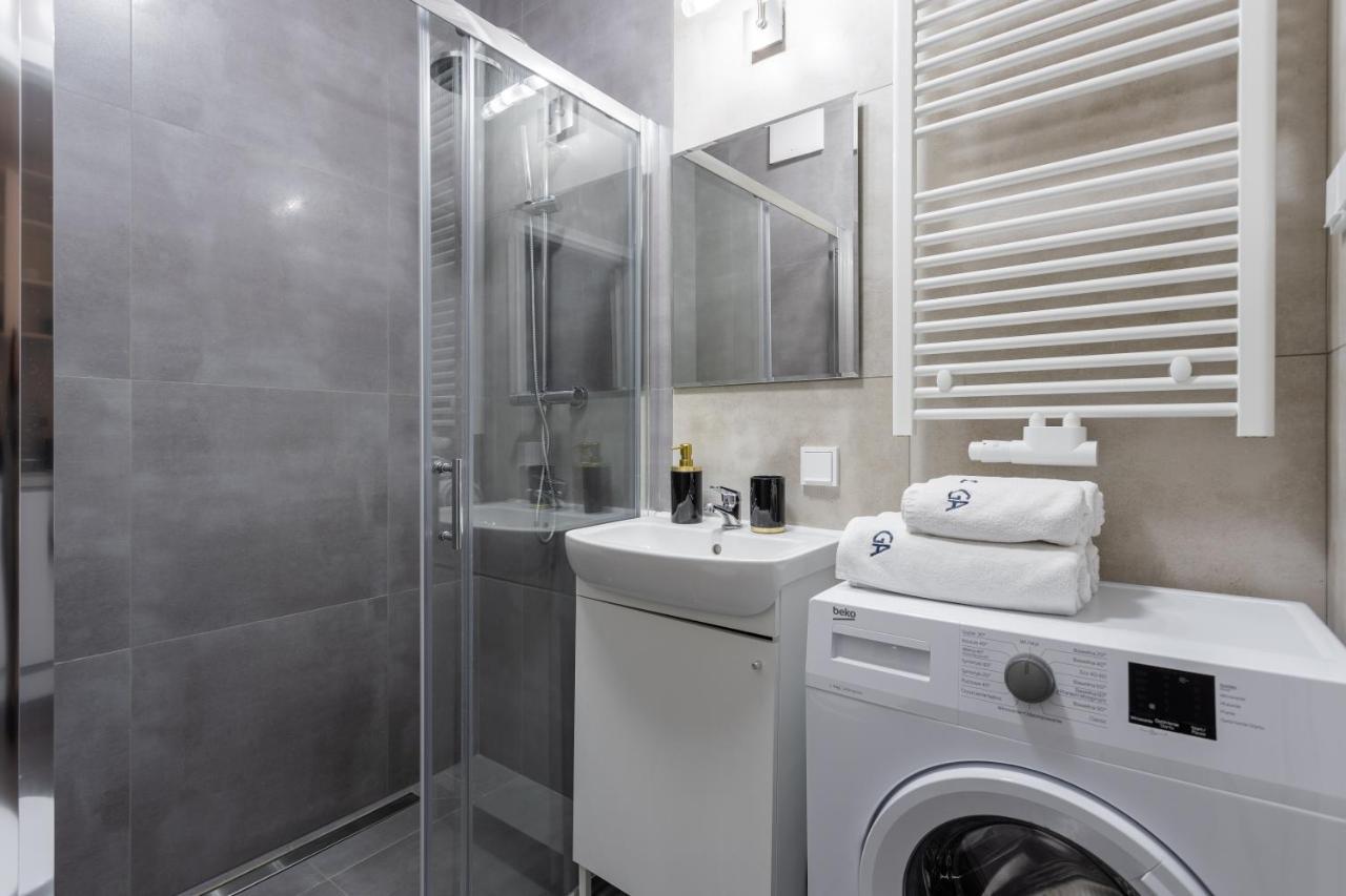 Golden Apartments - City Center - Studio Warschau Buitenkant foto